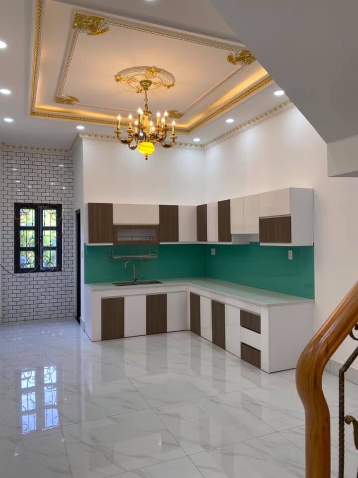 Bán nhà 1 trệt 2 lầu+ Sân thượng ngay chợ Bình Thành, Bình Tân