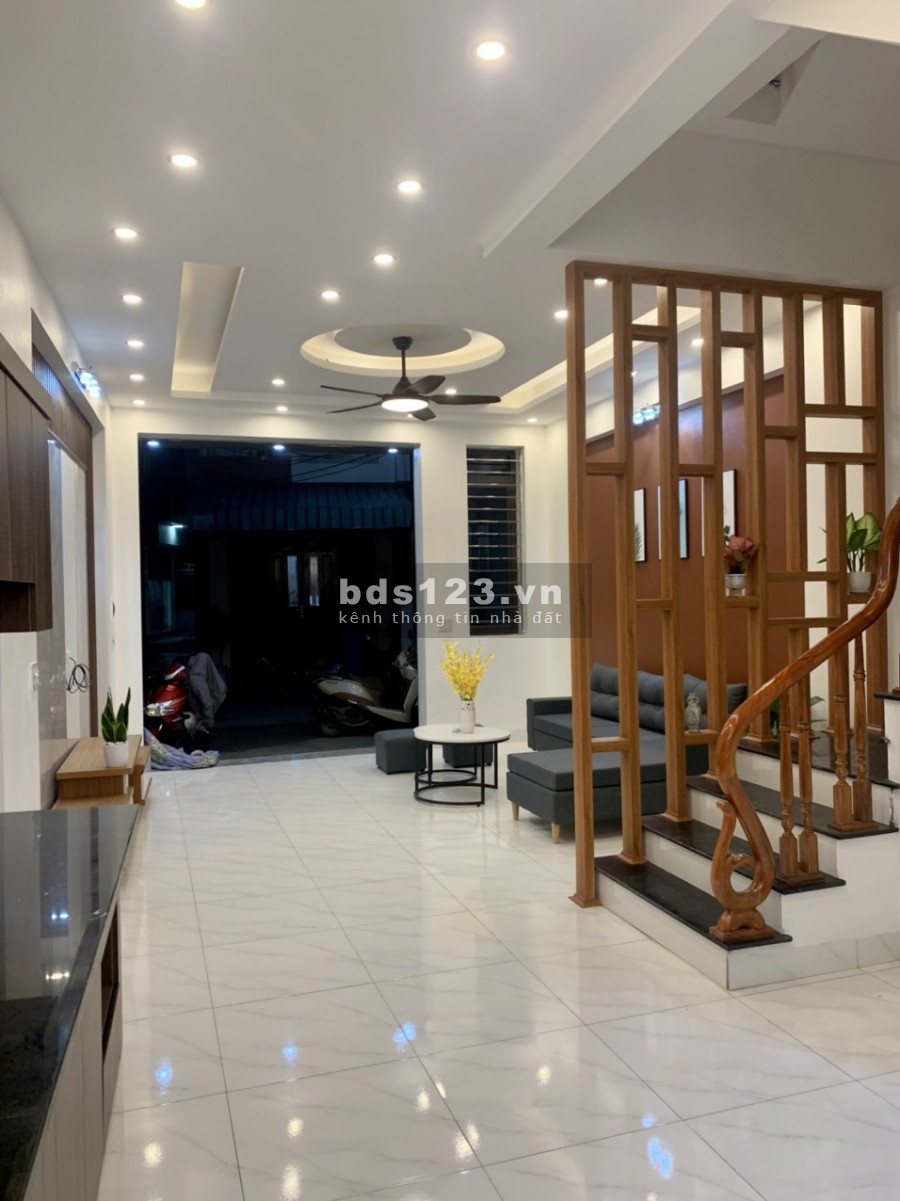 Bán nhà phố Vũ Hựu, ph Thanh Bình, TP HD 50.1m2, mt 4.5m, 3 tầng, 2.2 tỷ, ngõ rộng