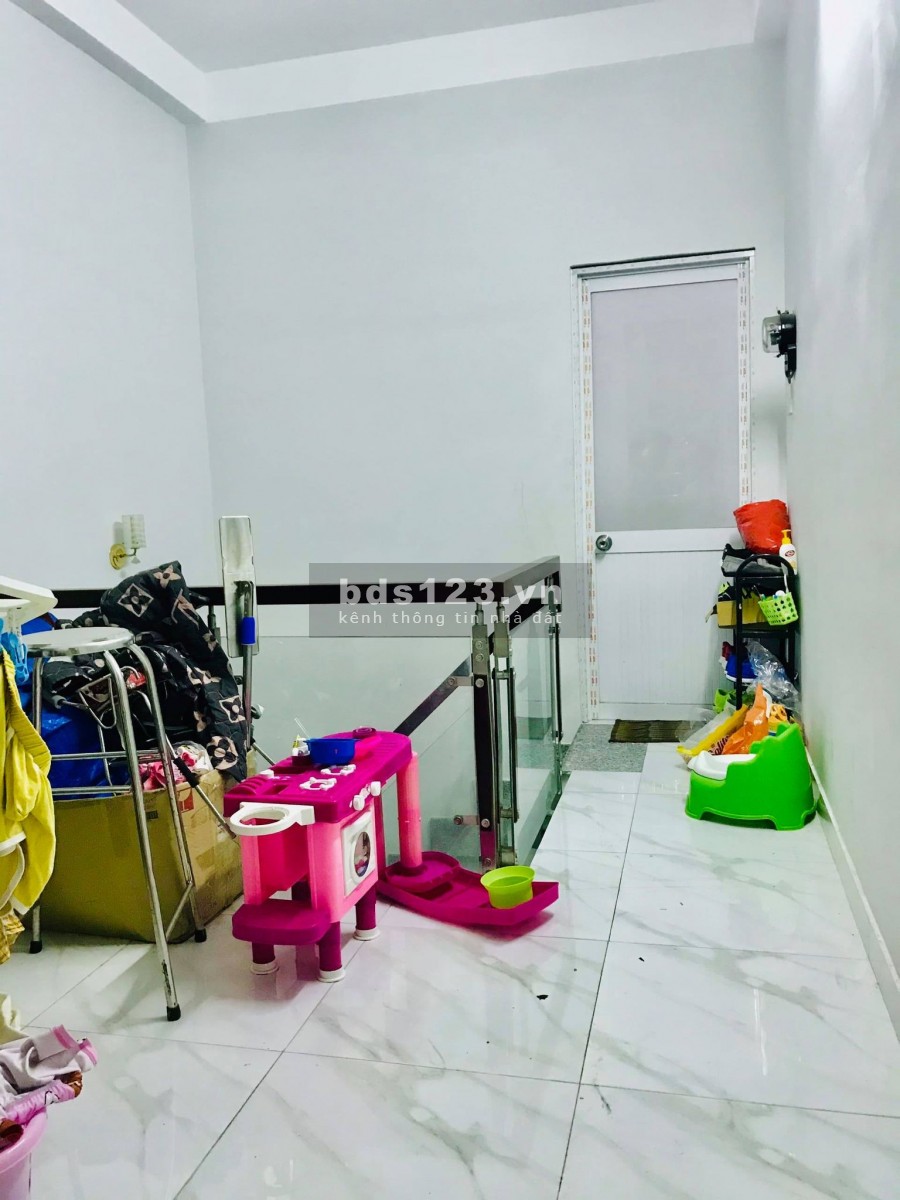 Bán gấp nhà 5 tầng HXH Phùng Văn Cung 45m2, vị trí đẹp, nhà đẹp chỉ nhỉnh 6 tỷ