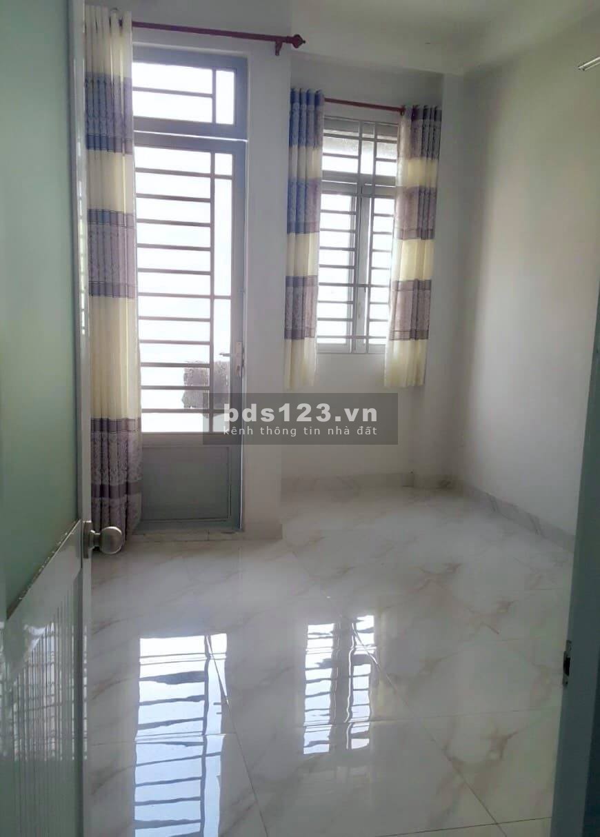 Bán gấp nhà 5 tầng HXH Phùng Văn Cung 45m2, vị trí đẹp, nhà đẹp chỉ nhỉnh 6 tỷ