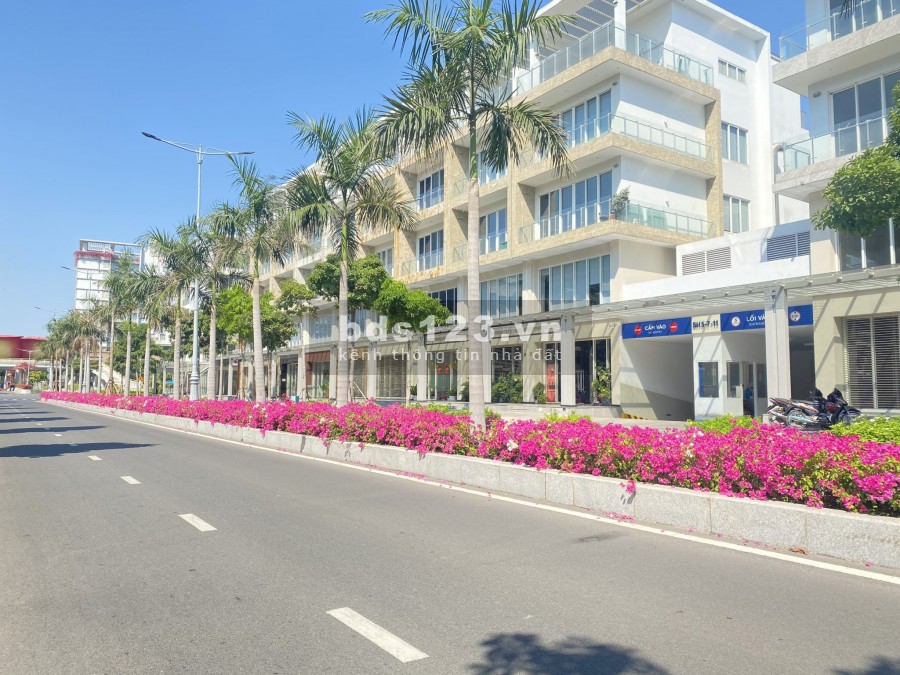 [Bán] Duy Nhất Căn Shophouse Mặt Đối Diện Khu Biệt Thự Thương Mai Thuộc Saritown Sala Quận 2, Thủ Thiêm