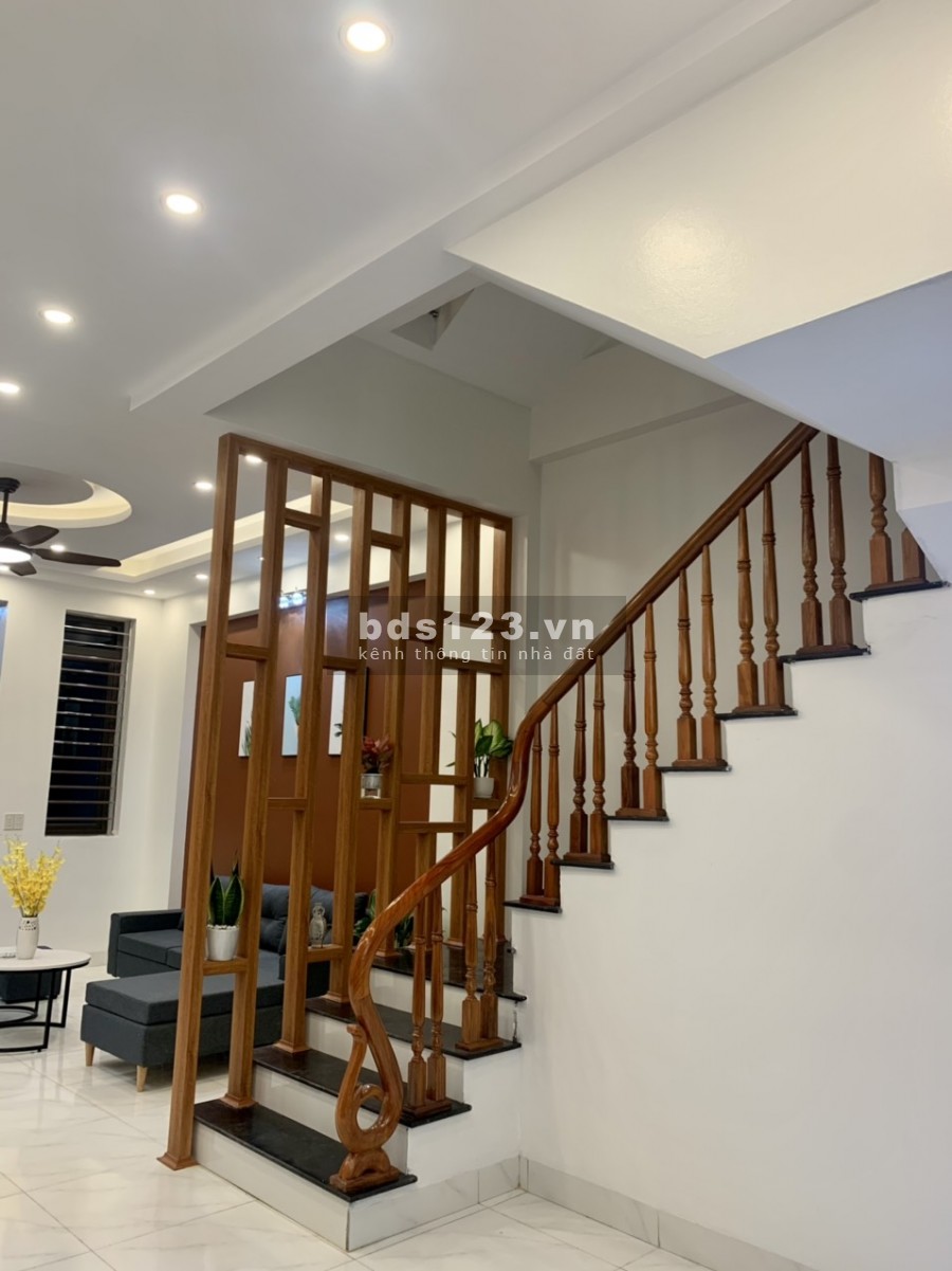 Bán nhà phố Vũ Hựu, ph Thanh Bình, TP HD 50.1m2, mt 4.5m, 3 tầng, 2.2 tỷ, ngõ rộng