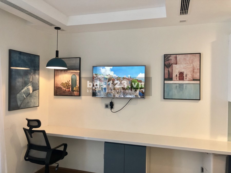 Cho thuê căn hộ 1 phòng ngủ, DT 32m2 nội thất cơ bản và đủ đồ giá từ 5,5 tr/th Vinhomes Greenbay