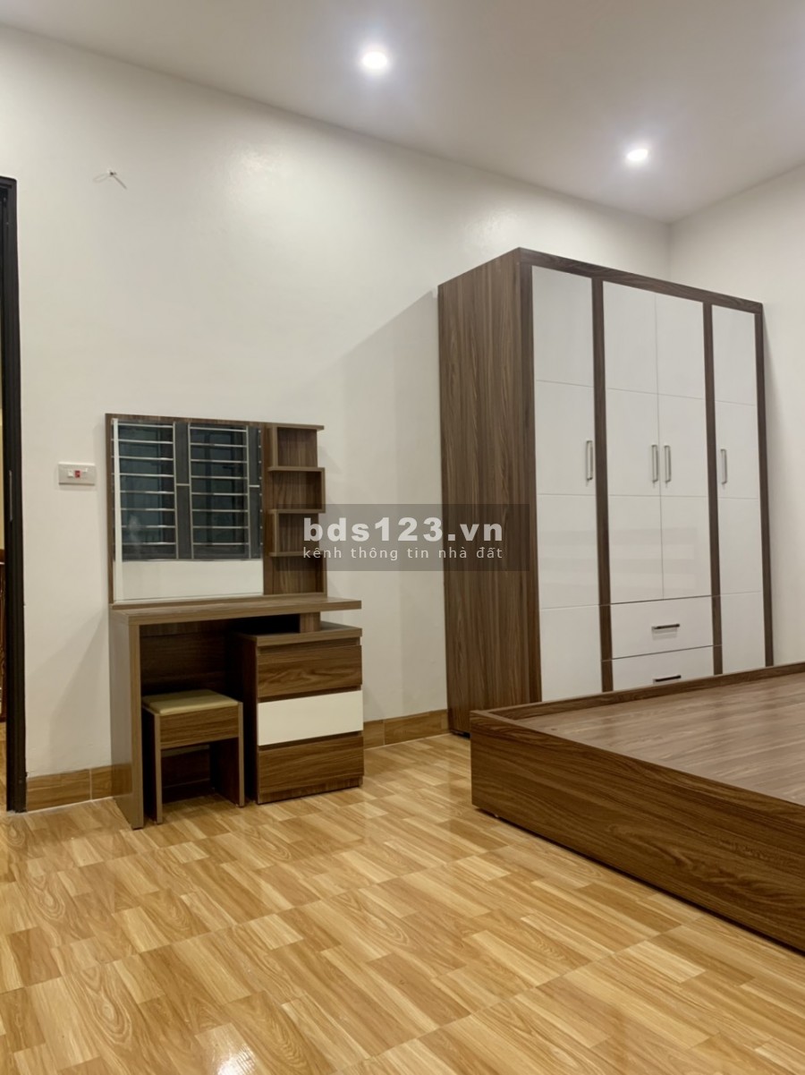 Bán nhà phố Vũ Hựu, ph Thanh Bình, TP HD 50.1m2, mt 4.5m, 3 tầng, 2.2 tỷ, ngõ rộng