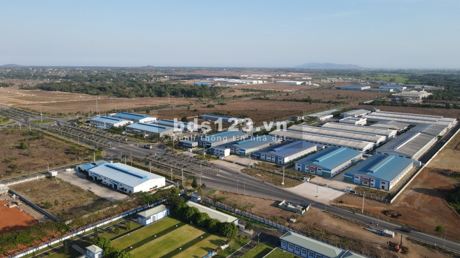 Bán đất xây trọ, 500m2 sổ riêng sát chợ Châu Pha, TT Phú Mỹ