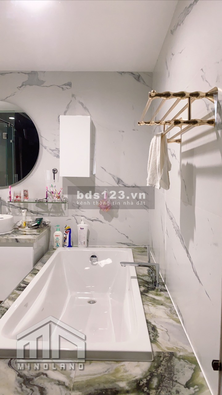 ĐẸP ! Bán nhà nội thất cao cấp lung linh mĩ miều dt:6x17m trong Vạn Phúc City, Thủ Đức
