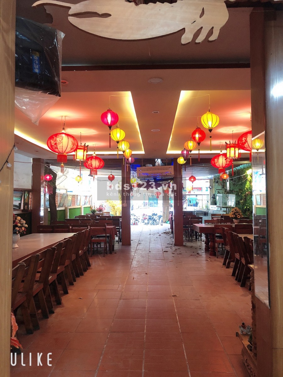 Cho thuê nhà mặt tiền đường quang trung hải châu đà nẵng ngang 10m diện tích 380 m²