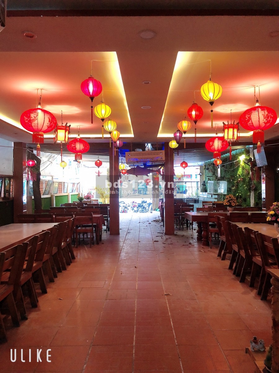 Cho thuê nhà mặt tiền đường quang trung hải châu đà nẵng ngang 10m diện tích 380 m²