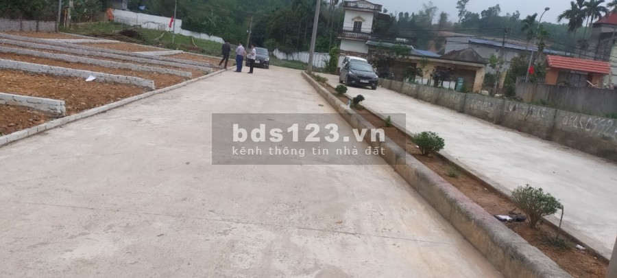 Bán gấp mảnh đất đẹp 82m2 cạnh trục đường Phú Mãn, Hòa Lạc giá 14tr/m2 oto tránh