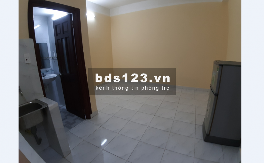 Phòng máy lạnh kệ bếp tủ lạnh kcc 3tr giàm 2-400k