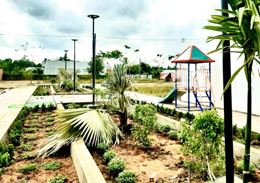 Bán nhà Bình Chánh đã có sổ nhà 100m2 1trệt 1lầu. Đúng giá 900triệu