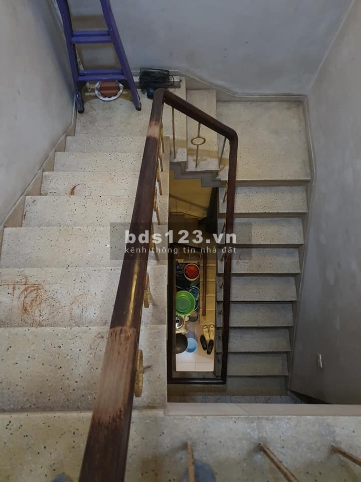 BÁN GẤP NHÀ HIẾM Ở GIANG VĂN MINH, Ô TÔ, MT4.5, DT55M2