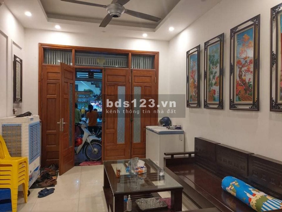 Bán nhà đẹp thoáng phố Hồ Tùng Mậu, Mai Dịch, Cầu Giấy, DT 32m2, 5 tầng, nhỉnh 3 tỷ.