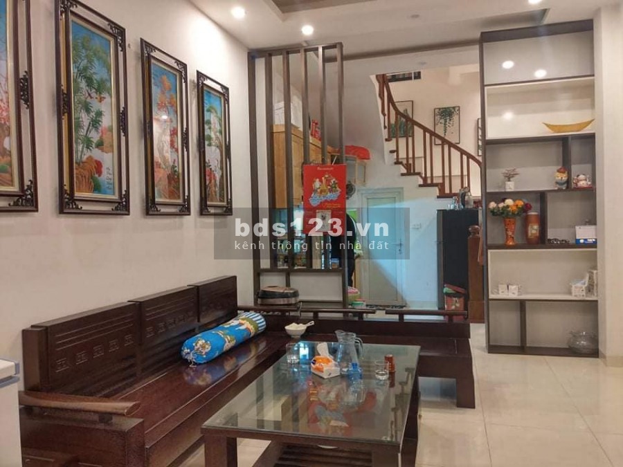 Bán nhà đẹp thoáng phố Hồ Tùng Mậu, Mai Dịch, Cầu Giấy, DT 32m2, 5 tầng, nhỉnh 3 tỷ.