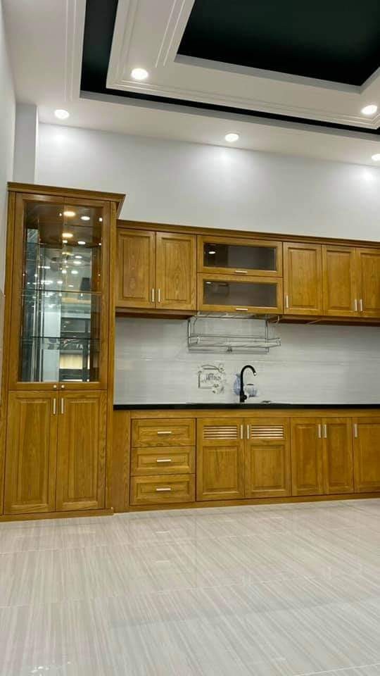 Nhà Bán Nguyễn Trọng tuyển, Tân Bình 48 m2, 5Lầu 4PN , 5WC Giá Rẻ.