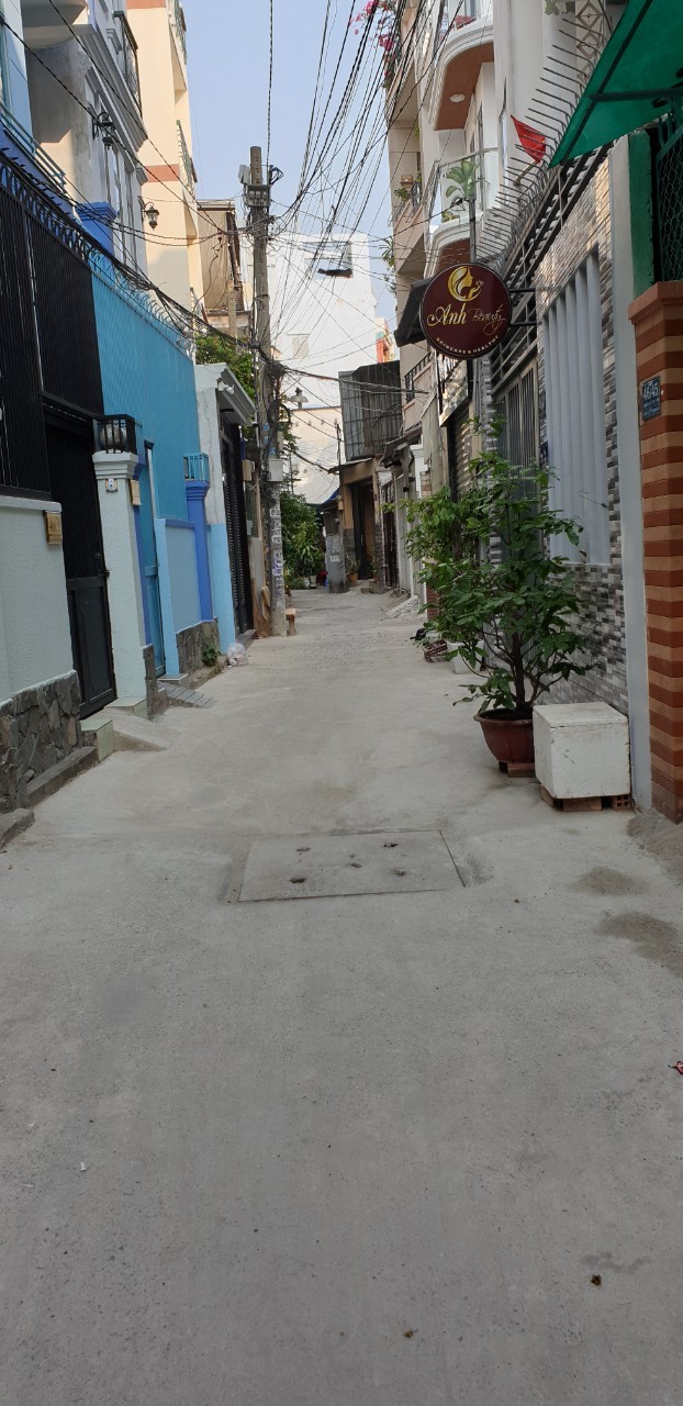 Bán gấp nhà hẻm 46 Nhiêu Tứ, P.7, Quận Phú Nhuận, giá 4,3 tỷ, 3 tầng, DTSD 90m2.