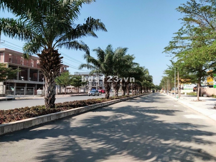 Cần Tiền Bán Gấp Đất 90m2 gần BV Chợ Rẫy 2