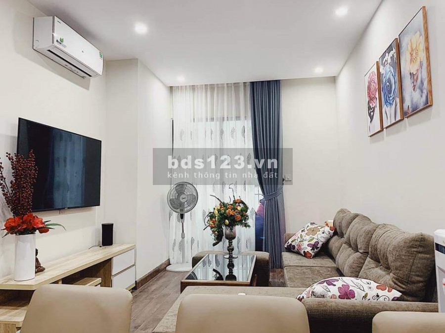 Cho thuê căn hộ chung cư Gold Season 2pn 2wc đầy đủ nội thất. Giá: 12,5 Tr/Tháng