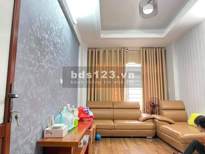 Ngõ Rộng, Gần Phố (Bán Nhà) P. Yên hòa DT 40M X 5 Tâng. Nhà Đẹp ở luôn, 3.8 tỷ Cầu Giấy
