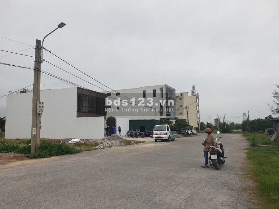 Bán đất Súc Sản - Phú Hải, đường nhựa 22m, 174 m2, nhìn ra sông Nhật Lệ & dự án Sơn Hải