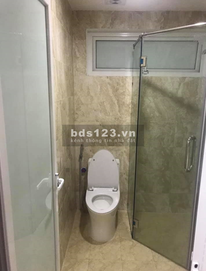 Bán gấp nhà giá rẻ Nguyễn Khang 40m2x5T, Mt: 7m, Giá 3.75 tỷ