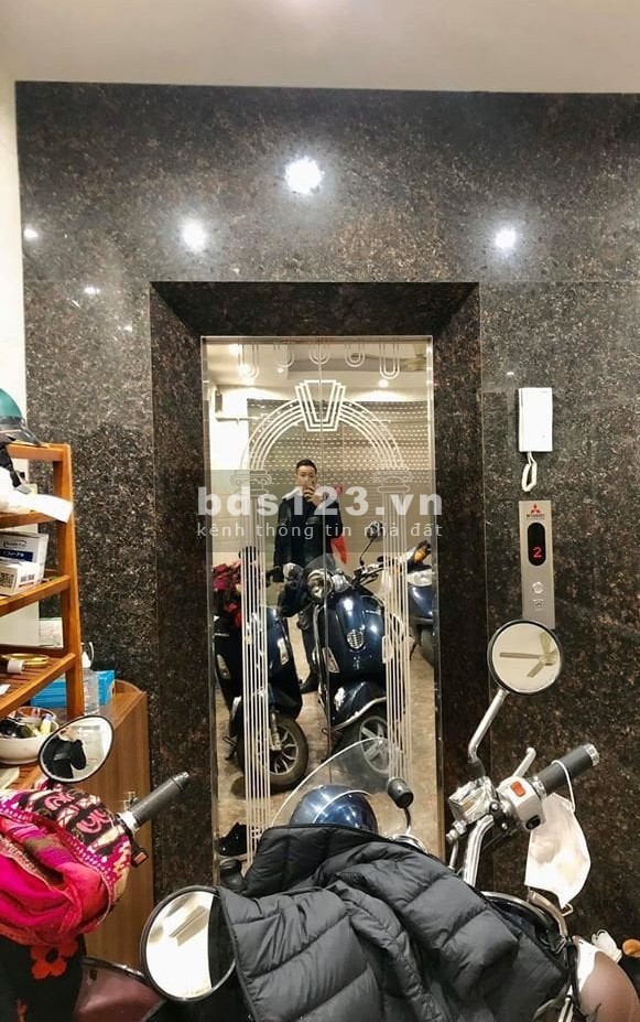 Phố Thái Thịnh, Nhà đẹp, Thang máy, ÔTô đỗ cửa, Kinh doanh đỉnh.