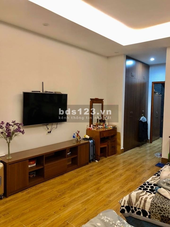 Phố Thái Thịnh, Nhà đẹp, Thang máy, ÔTô đỗ cửa, Kinh doanh đỉnh.