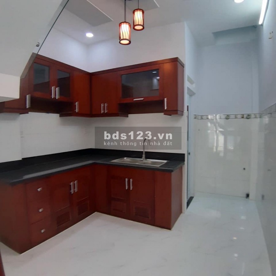 Cần vốn nên bán gấp nhà ngay Q10, diện tích25 m2, giá chỉ còn 4.8tỷ LH: Giang 0901759534