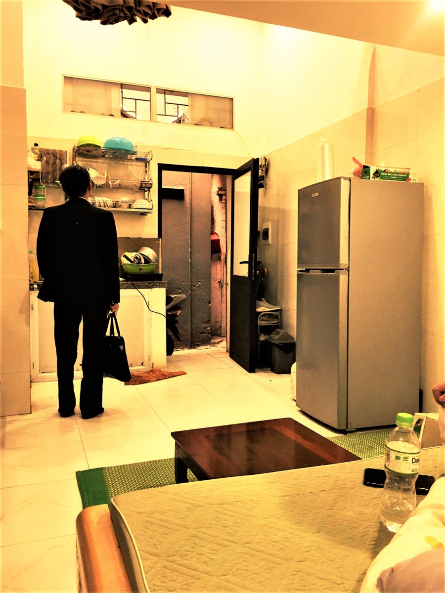 Bán nhà Nam Dư, 40m2, mt: 4m, ngõ oto 7 chỗ, giá 1 tỷ 3