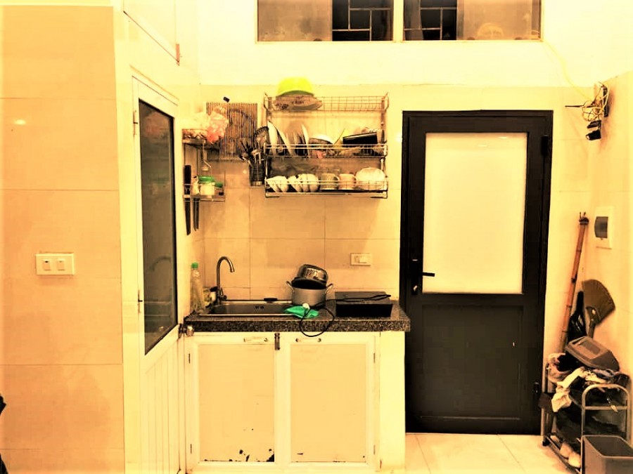 Bán nhà Nam Dư, 40m2, mt: 4m, ngõ oto 7 chỗ, giá 1 tỷ 3