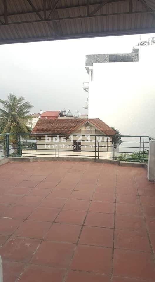 Ô TÔ 7 CHỖ ĐỖ CỬA CÁCH PHỐ 30M AN SINH VIEW HỒ