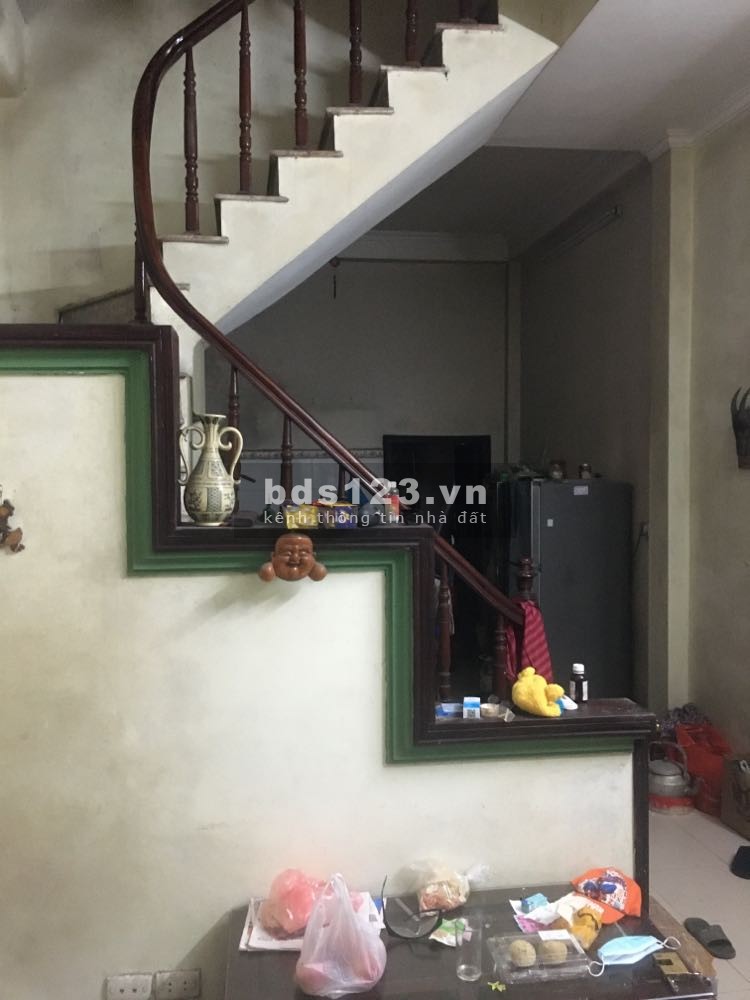 Cần bán nhà mặt ngõ Hoàng Mai, 42m2, 3,5 tầng, mặt tiền 3.76m