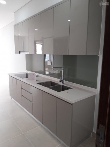 Chính chủ cho thuê căn hộ cao cấp ngay trung tâm Q7, 2PN/1WC, nhà mới bàn giao. LH: 0931076935
