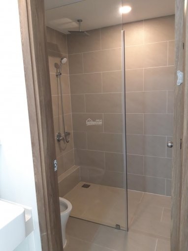 Chính chủ cho thuê căn hộ cao cấp ngay trung tâm Q7, 2PN/1WC, nhà mới bàn giao. LH: 0931076935