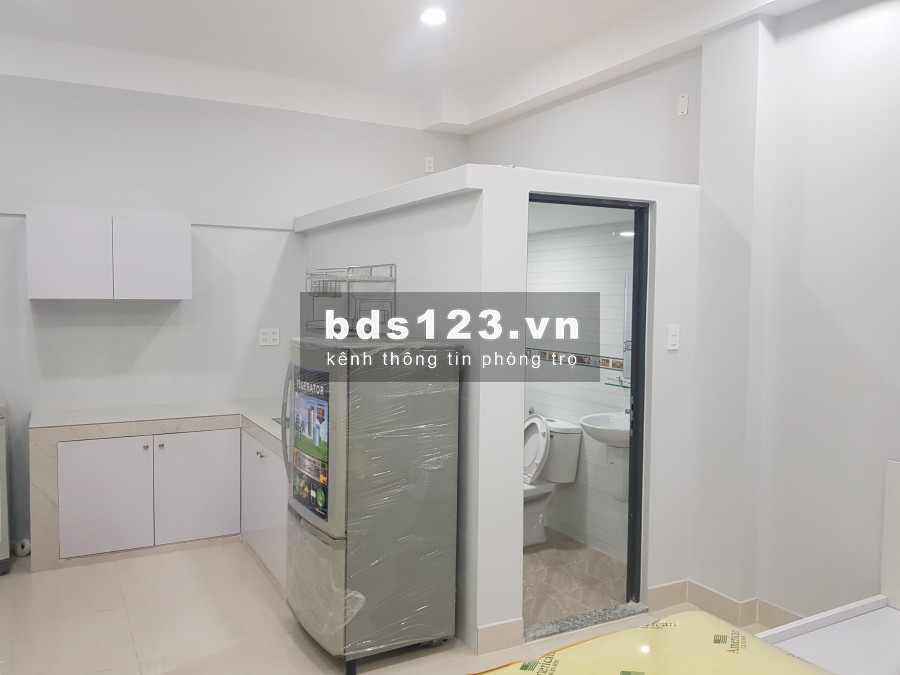 Cho thuê nhà trọ cao cấp full nội thất, nhà mới xây có thang máy, bãi xe rộng. Mặt tiền đường lớn