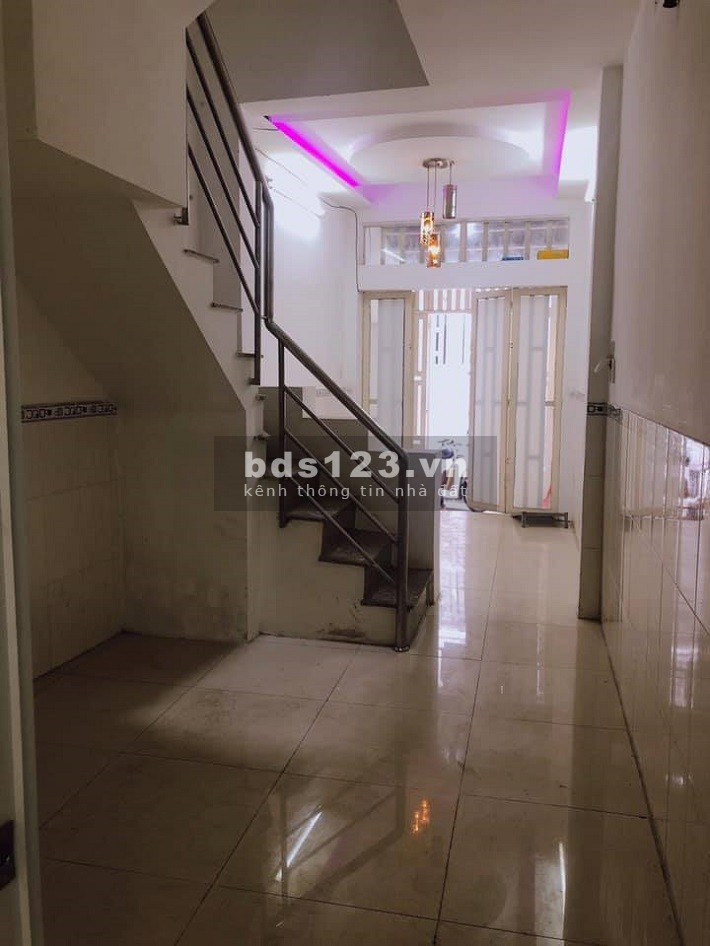 Bán gấp nhà 35m2 chỉ 3 tỷ 4 Nơ Trang Long Bình Thạnh, vị trí đẹp.