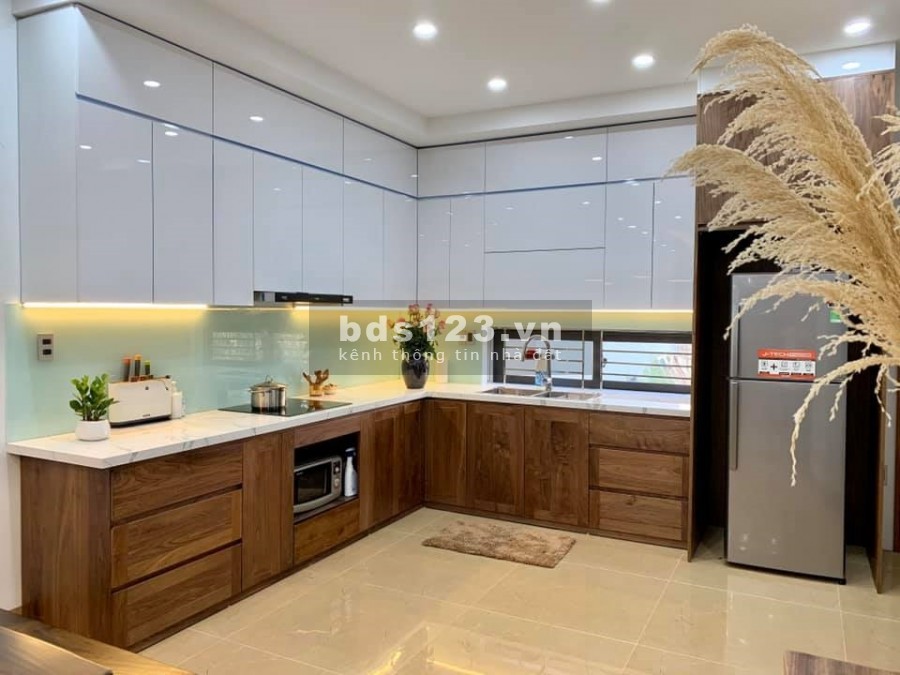 Bán nhà phố Phan Đình Phùng 70m x 5tầng, Sống ở con phố cổ đẹp nhất Hà Nội