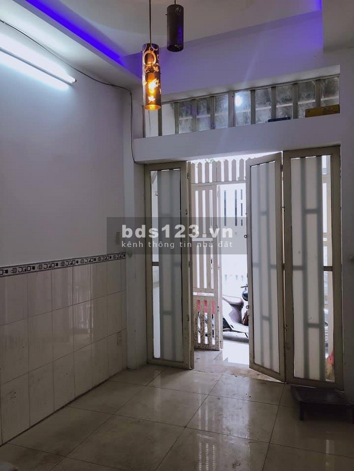 Bán gấp nhà 35m2 chỉ 3 tỷ 4 Nơ Trang Long Bình Thạnh, vị trí đẹp.