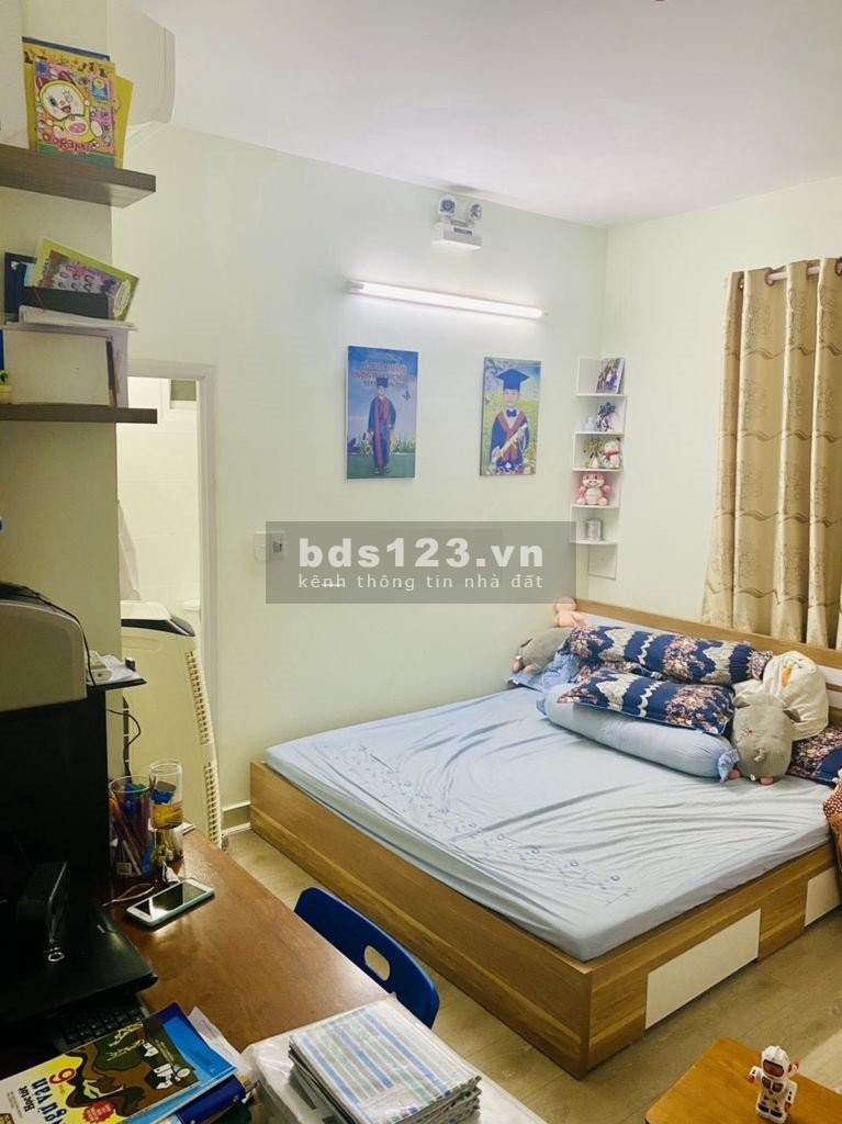Bán căn hộ 2 phòng ngủ chung cư Topaz City block A1 tầng 28