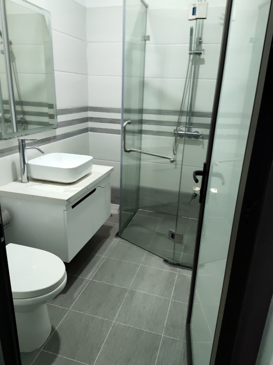 Siêu Phẩm Hoàng Quốc Việt, Hiếm có khó tìm 61m2 6 Tầng MT 5.5m.