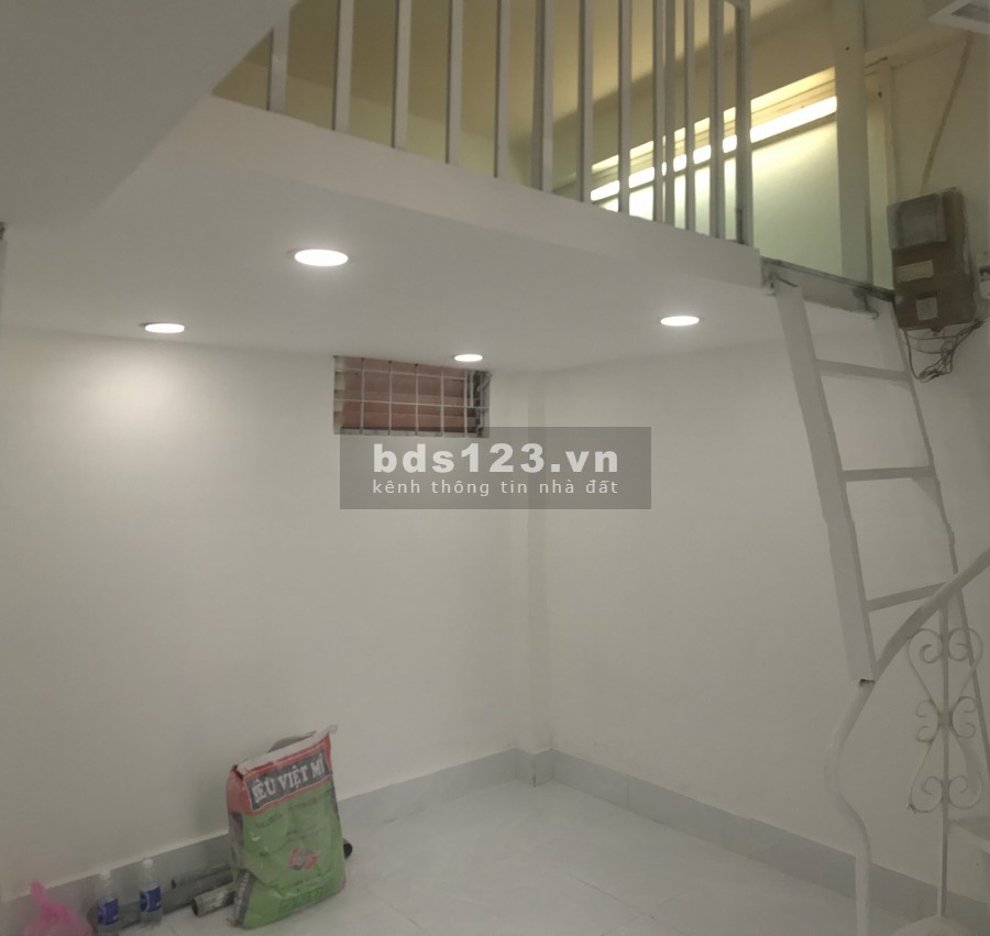 Chưa tới 2 Tỷ có Sổ Q10, Hẻm BG,15m(3x5m),3Tầng, K lộ giới quy hoạch, Ở hay Đầu Tư đều đẹp như Hoa