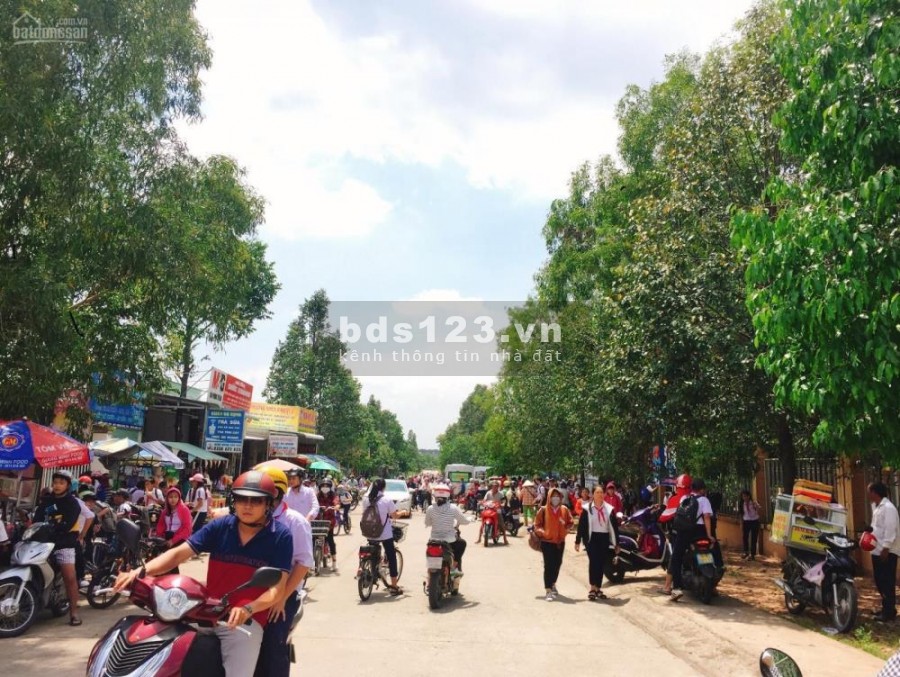 NGÂN HÀNG THANH LÝ NHÀ XƯỞNG MẶT TIỀN ĐƯỜNG THÔNG THẲNG RA QUỐCC LỘ 13