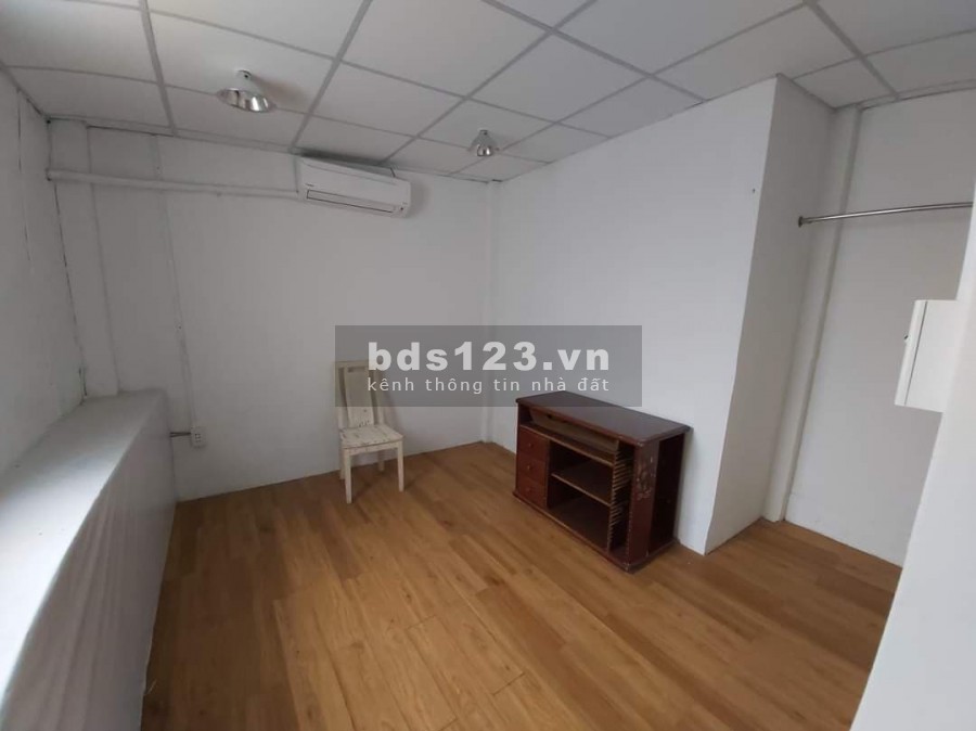 Bán gấp nhà 4.6 tỷ Hoà Hảo Phường 4 Quận 10 hxh 44m2