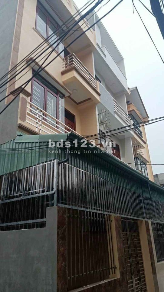 Bán nhà ngõ 56 Bùi Bằng Đoàn giá hợp lý thuận tiện cho công, viên chức