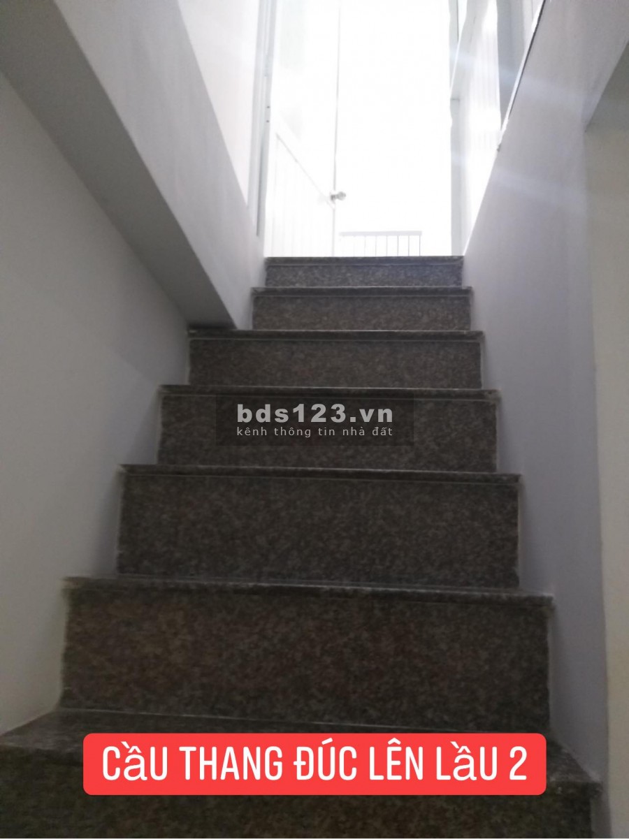 CHO THUÊ NGUYÊN CĂN QUẬN PHÚ NHUẬN VỪA SỬA MỚI VÀO Ở NGAY KHÔNG NỘI THẤT 9TR/THÁNG