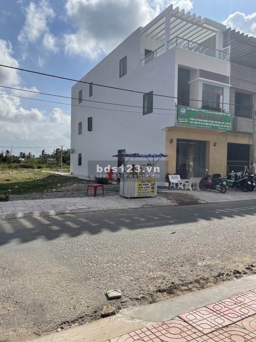 Đất nền mặt tiền thị trấn Thạnh Phú