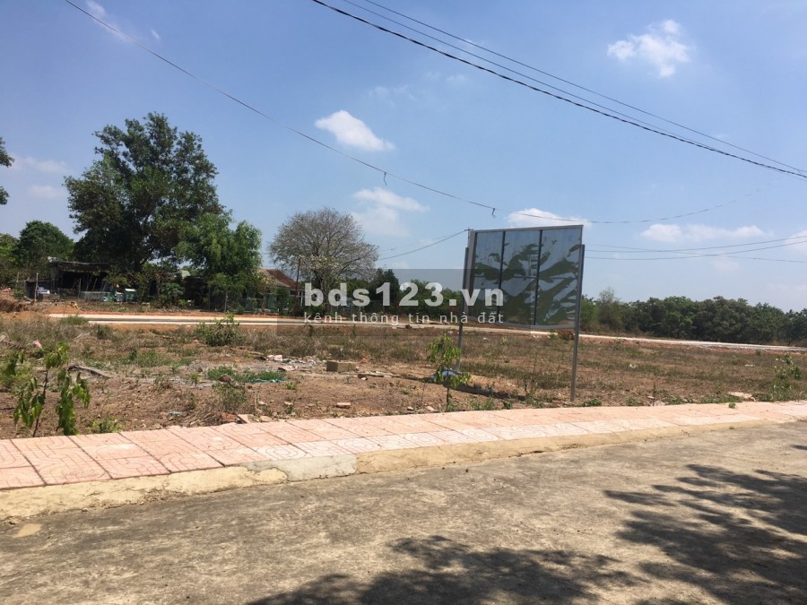 Bán lô đất TTTP Đồng Xoài mặt tiền đường nhựa 17m