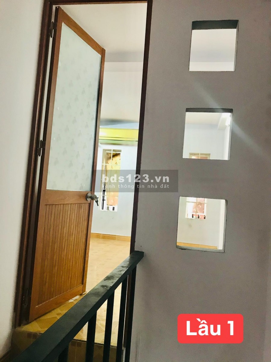 CHO THUÊ NGUYÊN CĂN QUẬN PHÚ NHUẬN VỪA SỬA MỚI VÀO Ở NGAY KHÔNG NỘI THẤT 9TR/THÁNG