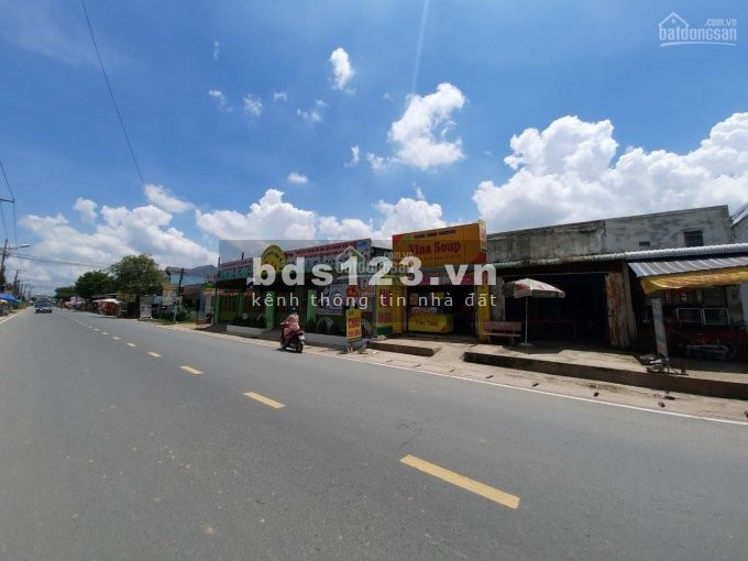 Tôi chủ đất cần bán gấp lô đất mặt tiền đường tỉnh lộ 9,Mỹ Hạnh Bắc.