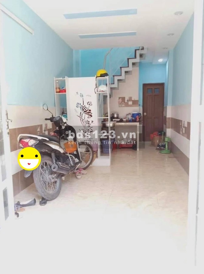 Bán nhà sát mặt tiền gần chợ Thị Nghè DTSD 30M2 đang cho thuê 10tr/tháng
